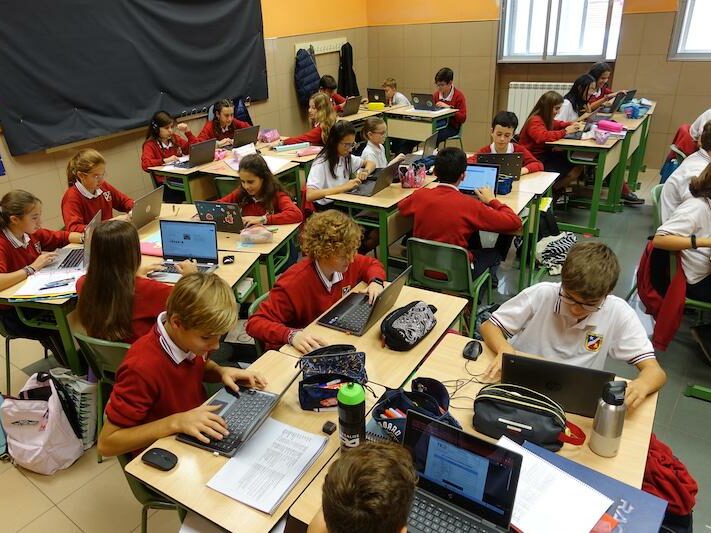 Uso Chromebook Colegio Lourdes