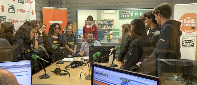 Lourdes en la Onda visita Onda Cero